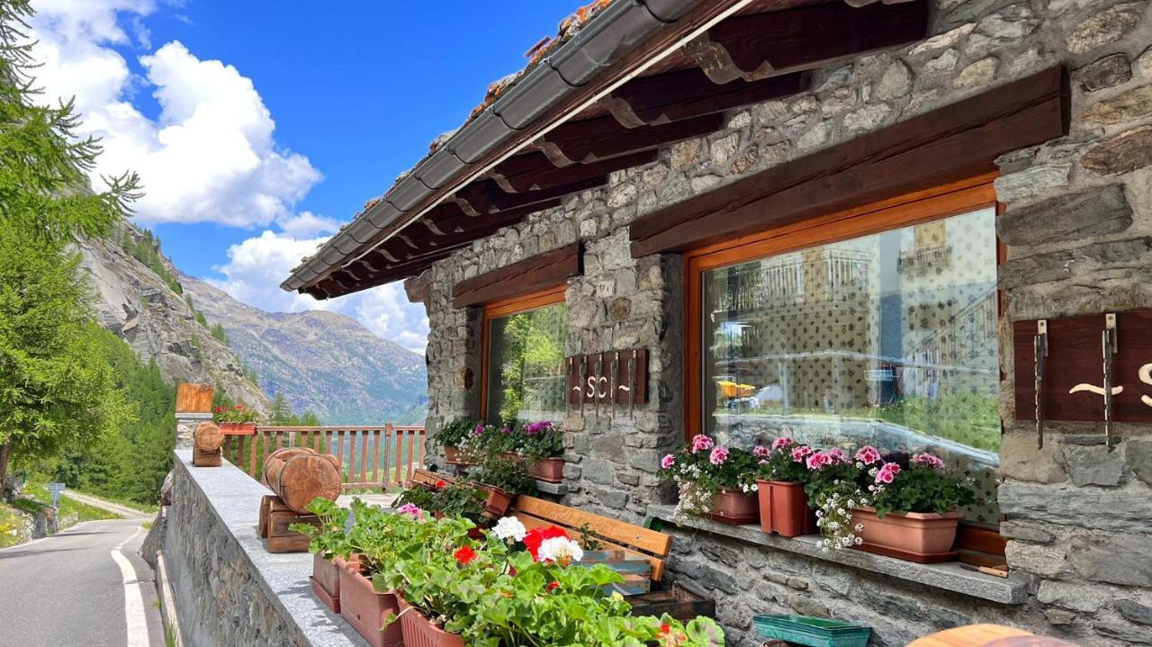 Hotel & Restaurant Perret - Mountain People Вальгризанш Экстерьер фото