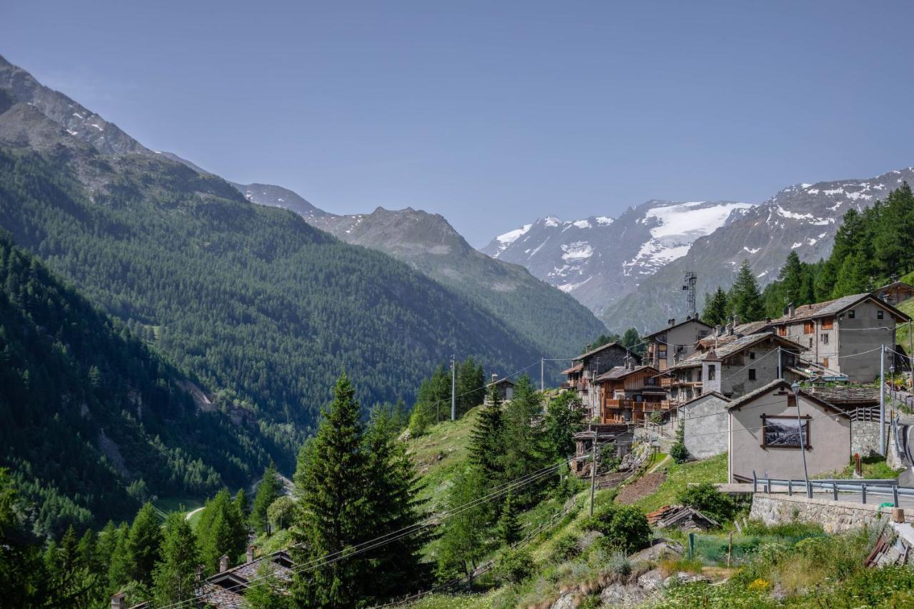 Hotel & Restaurant Perret - Mountain People Вальгризанш Экстерьер фото