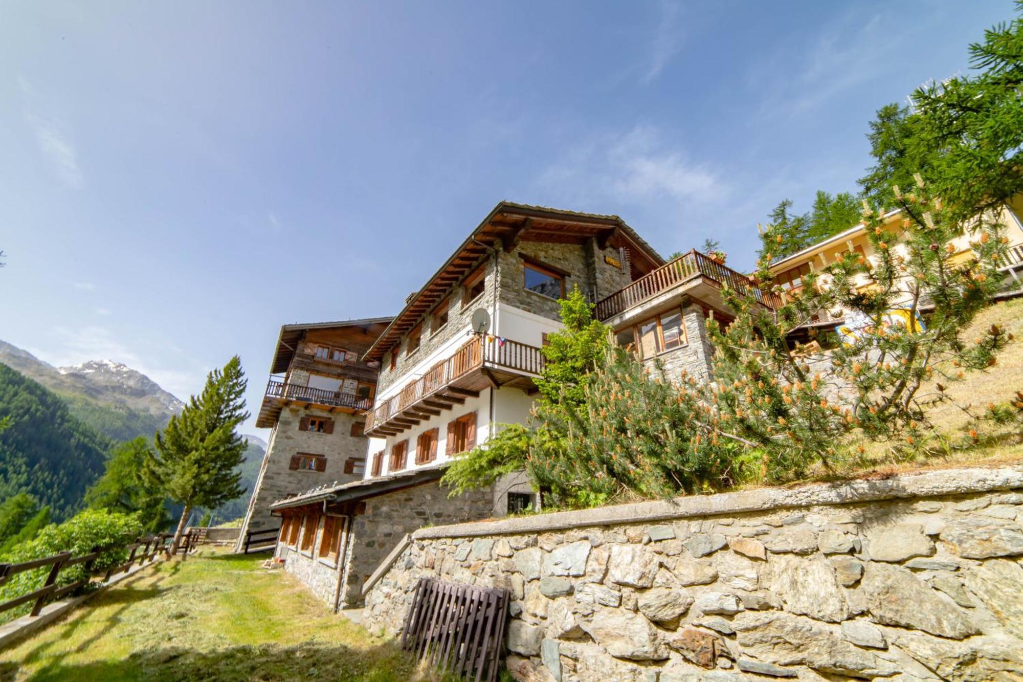 Hotel & Restaurant Perret - Mountain People Вальгризанш Экстерьер фото